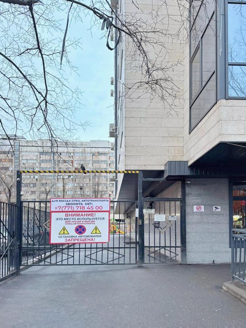 Modern Apartment In Golden Square Almaty Exterior foto